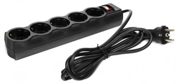 Сетевой фильтр CBR CSF 2505-3.0 Black 3метра